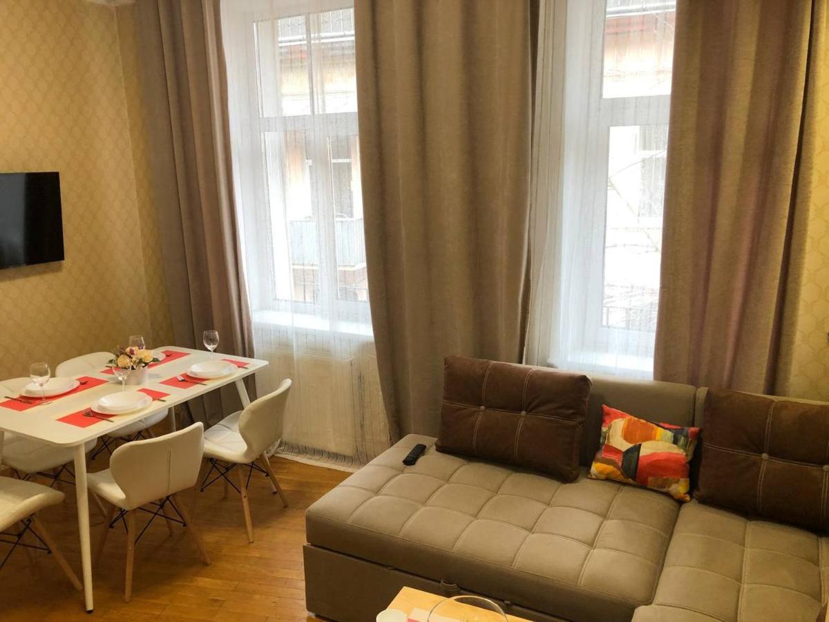 Demar Apart Herzena Lviv Extérieur photo