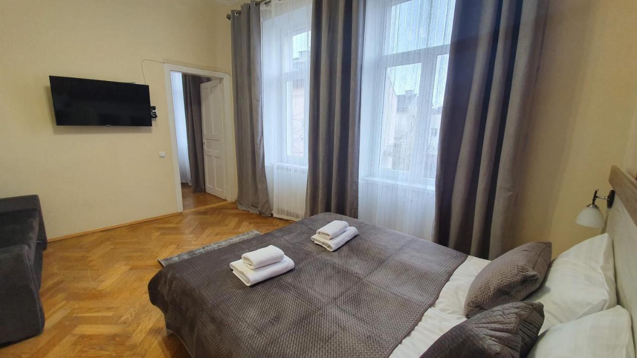 Demar Apart Herzena Lviv Extérieur photo