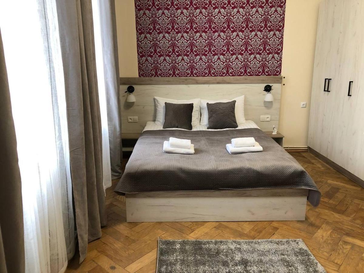 Demar Apart Herzena Lviv Extérieur photo
