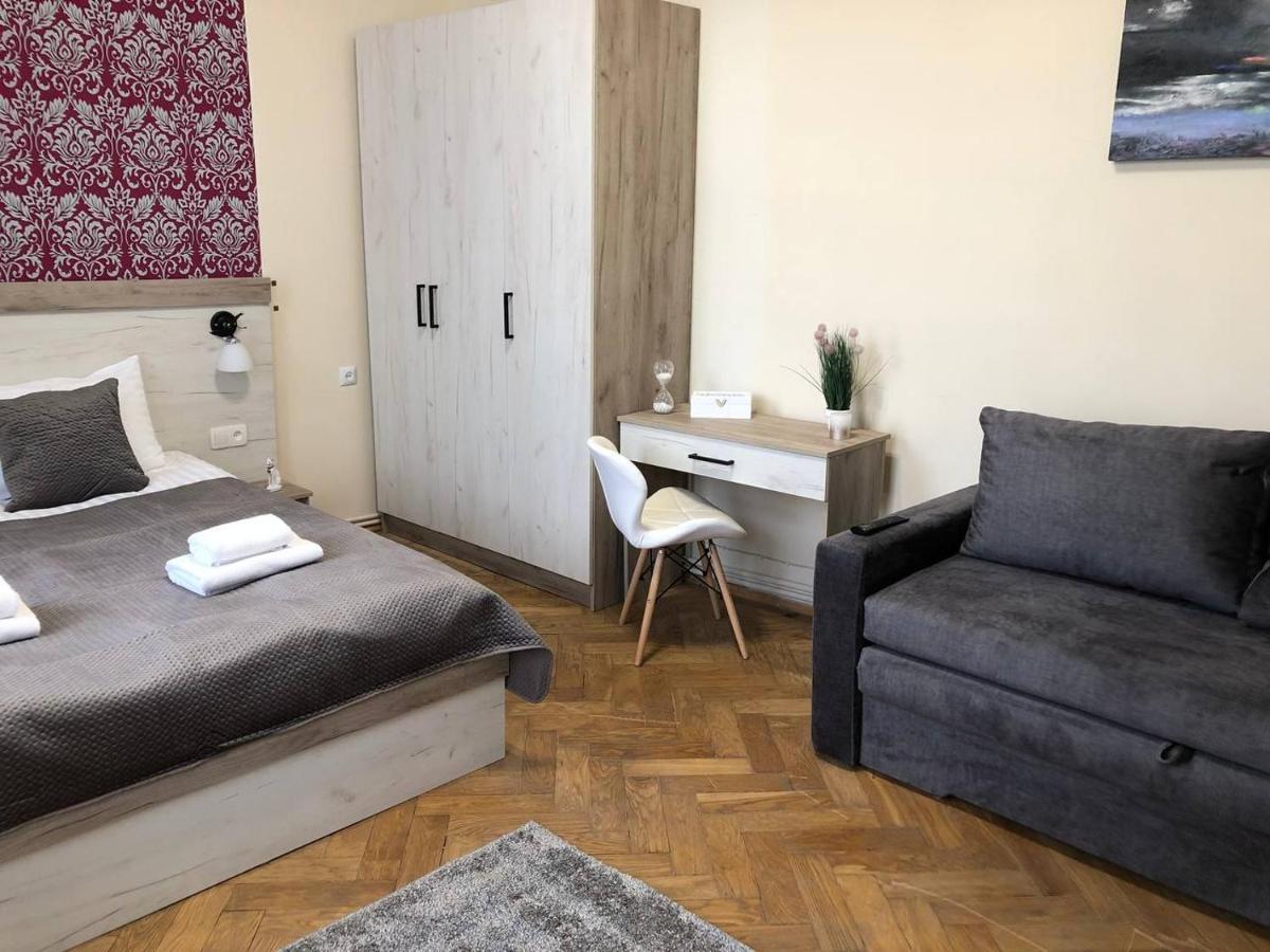 Demar Apart Herzena Lviv Extérieur photo