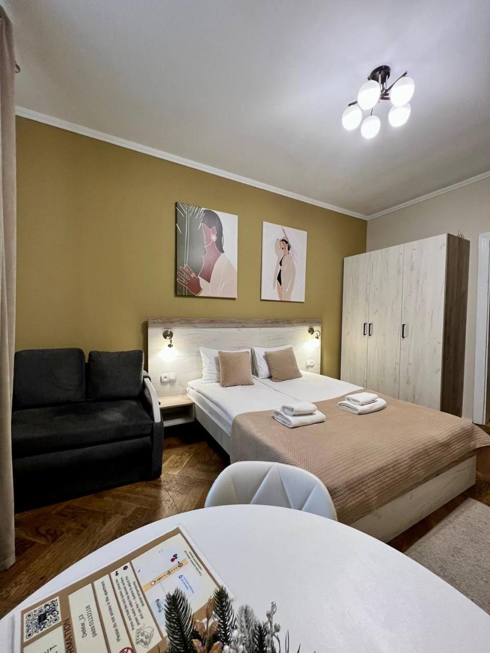 Demar Apart Herzena Lviv Extérieur photo